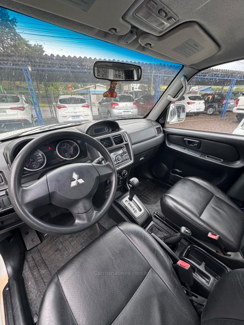 PAJERO TR4 2.0 4X4 16V 140CV FLEX 4P AUTOMÁTICO - 2012 - IGREJINHA