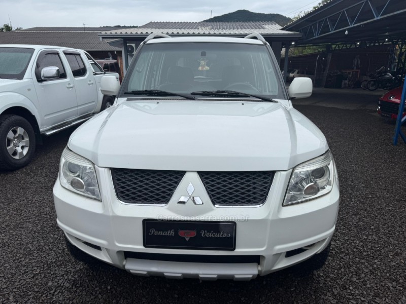 PAJERO TR4 2.0 4X4 16V 140CV FLEX 4P AUTOMÁTICO - 2012 - IGREJINHA