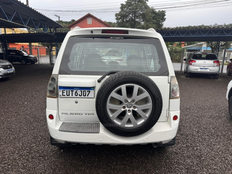 PAJERO TR4 2.0 4X4 16V 140CV FLEX 4P AUTOMÁTICO - 2012 - IGREJINHA