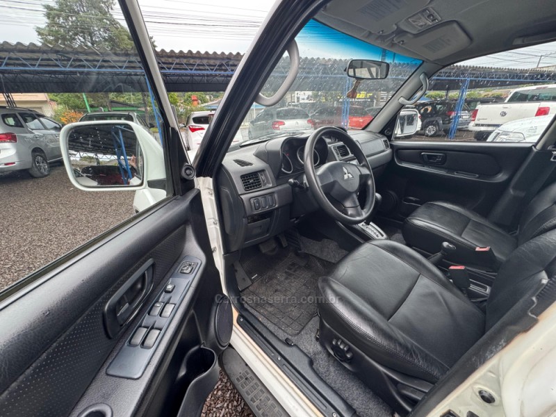 PAJERO TR4 2.0 4X4 16V 140CV FLEX 4P AUTOMÁTICO - 2012 - IGREJINHA