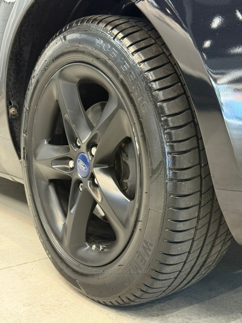 FOCUS 1.6 GLX 16V FLEX 4P MANUAL - 2013 - CAXIAS DO SUL