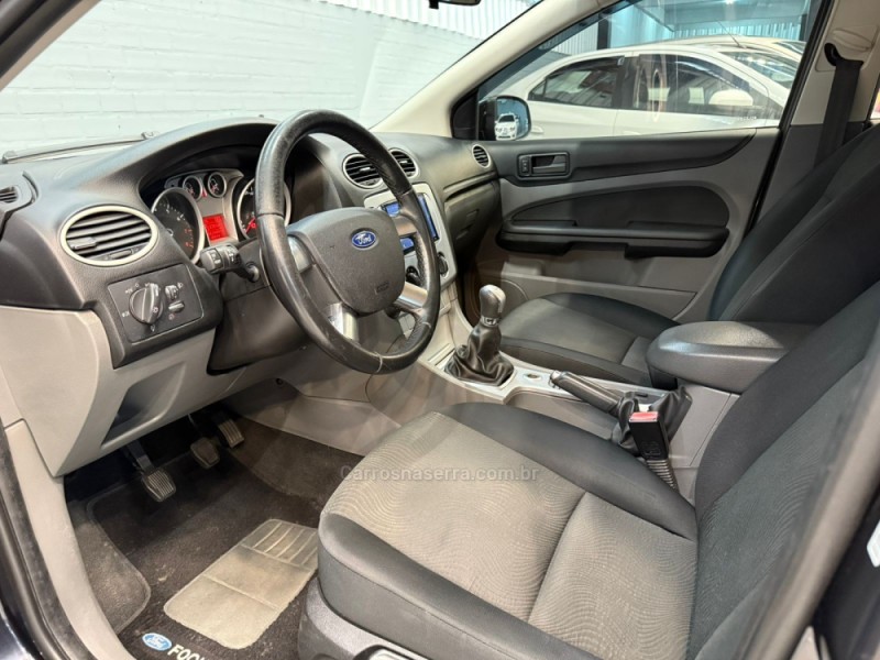 FOCUS 1.6 GLX 16V FLEX 4P MANUAL - 2013 - CAXIAS DO SUL