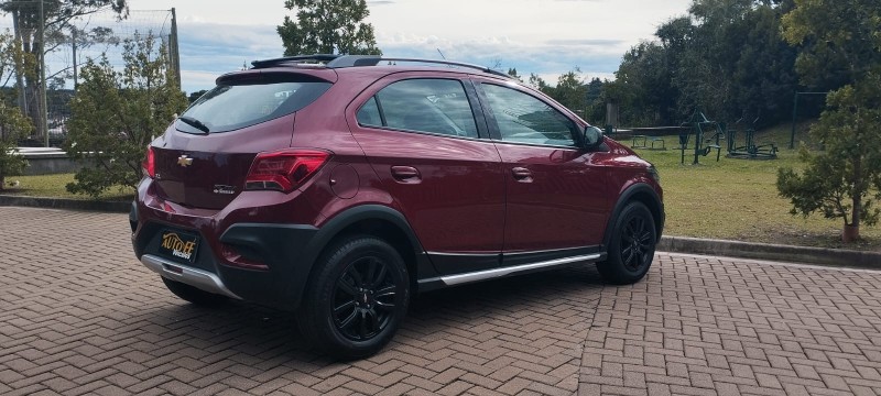 ONIX 1.4 MPFI ACTIV 8V FLEX 4P MANUAL - 2019 - CANELA