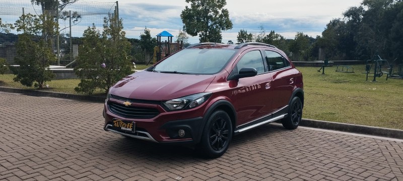 ONIX 1.4 MPFI ACTIV 8V FLEX 4P MANUAL - 2019 - CANELA