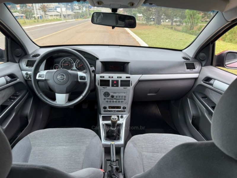 VECTRA 2.0 MPFI ELEGANCE 8V FLEX 4P MANUAL - 2010 - VACARIA