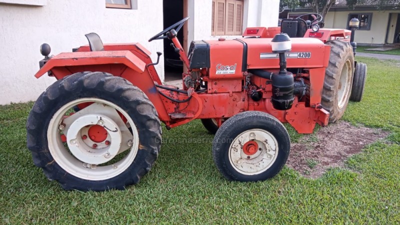 TRATOR 4200  - 1985 - BENTO GONçALVES
