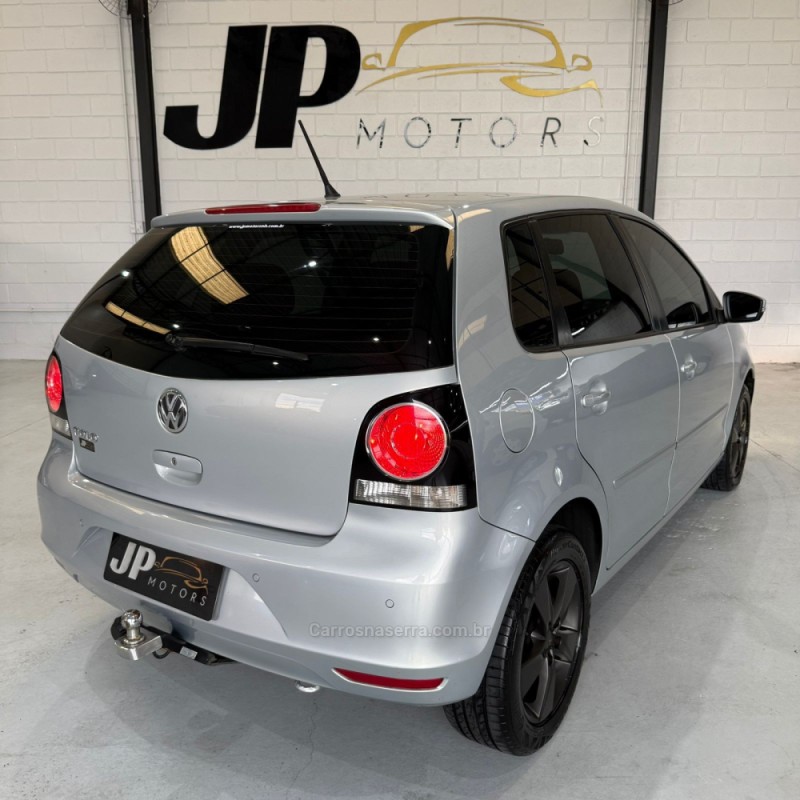 POLO 1.6 MI 8V FLEX 4P MANUAL - 2014 - NOVO HAMBURGO