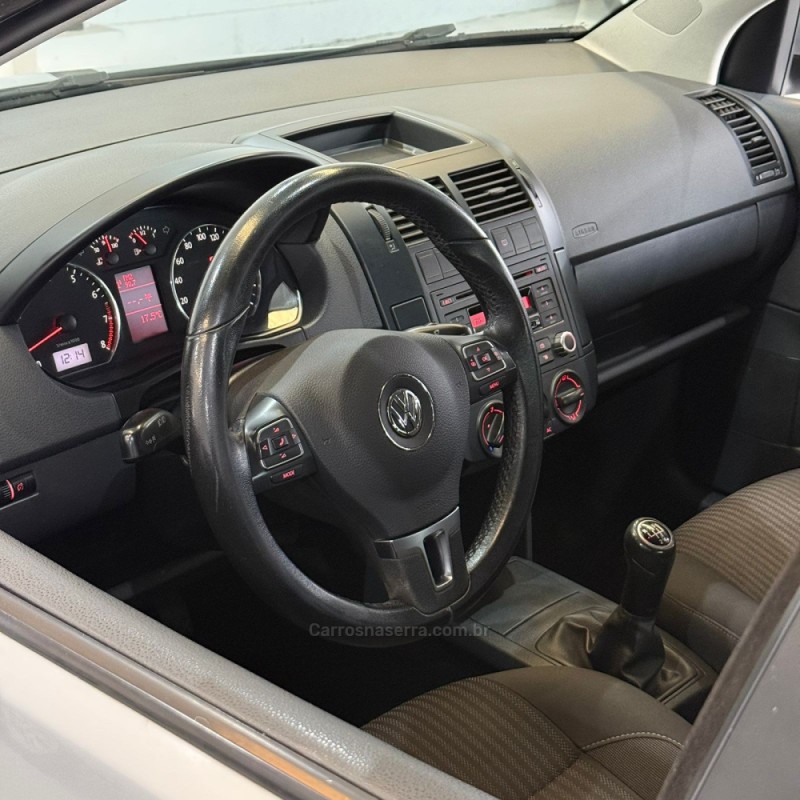 POLO 1.6 MI 8V FLEX 4P MANUAL - 2014 - NOVO HAMBURGO