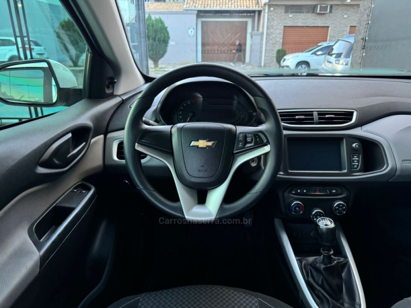 ONIX 1.4 MPFI LT 8V FLEX 4P MANUAL - 2018 - ESTâNCIA VELHA