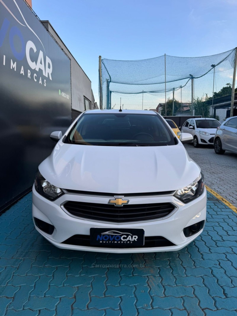 ONIX 1.4 MPFI LT 8V FLEX 4P MANUAL - 2018 - ESTâNCIA VELHA
