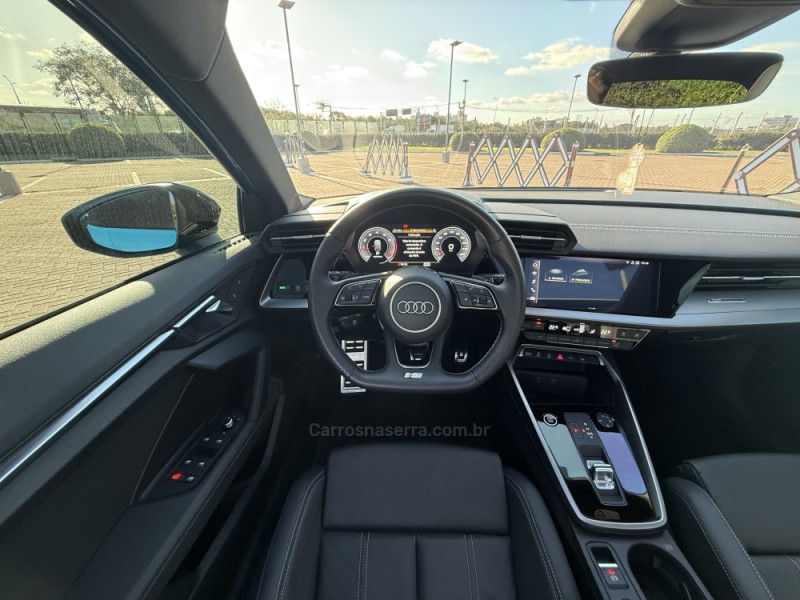 A3 2.0 TFSI 40 PERFORMANCE BLACK SPORTBACK GASOLINA 4P AUTOMÁTICO - 2023 - CAXIAS DO SUL