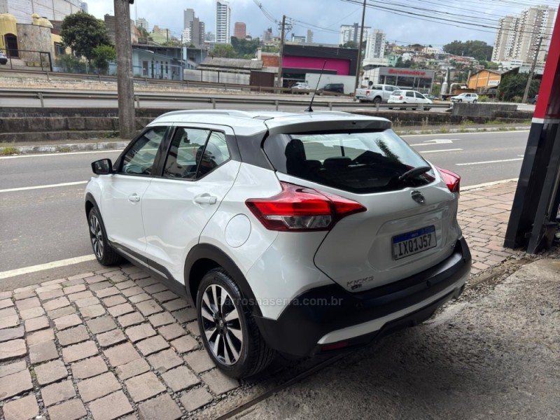 KICKS 1.6 16V FLEX SL 4P XTRONIC - 2017 - CAXIAS DO SUL