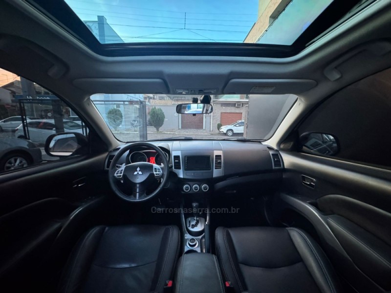 OUTLANDER 3.0 GT 4X4 V6 24V GASOLINA 4P AUTOMÁTICO - 2010 - ESTâNCIA VELHA