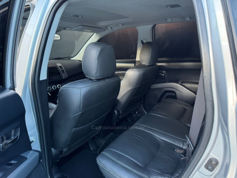 OUTLANDER 3.0 GT 4X4 V6 24V GASOLINA 4P AUTOMÁTICO - 2010 - ESTâNCIA VELHA