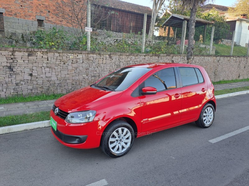 FOX 1.0 MI TREND 8V FLEX 4P MANUAL - 2013 - VERANóPOLIS