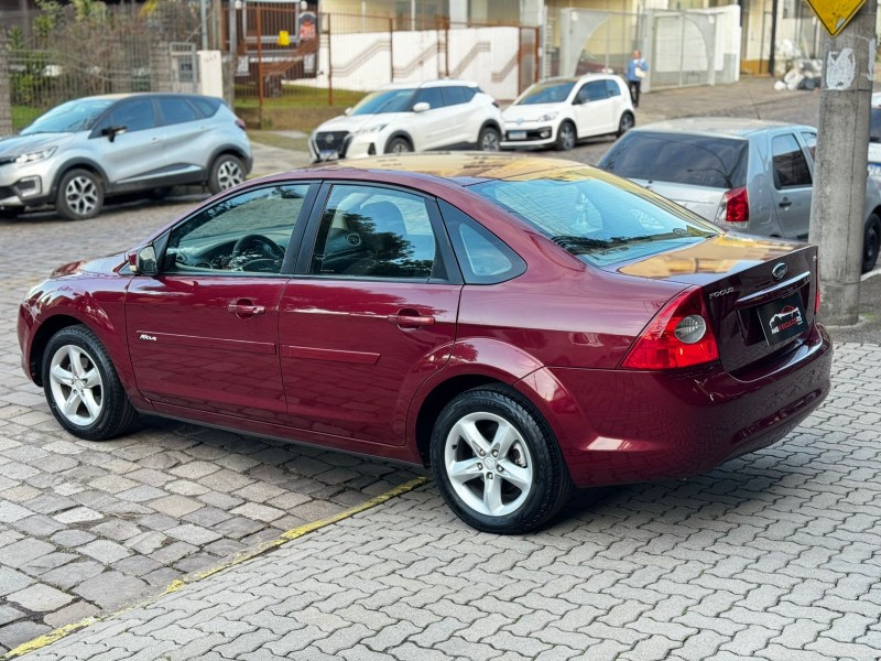 FOCUS 2.0 GLX SEDAN 16V FLEX 4P MANUAL - 2010 - CAXIAS DO SUL