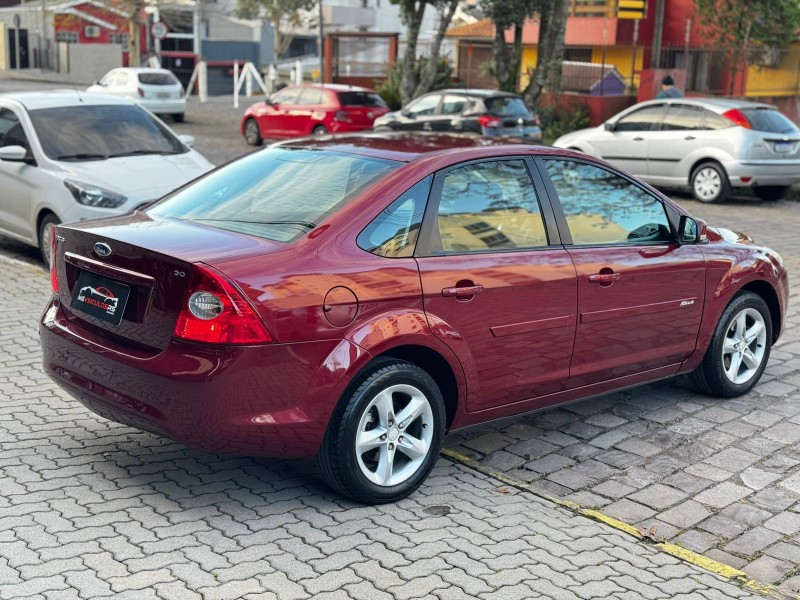 FOCUS 2.0 GLX SEDAN 16V FLEX 4P MANUAL - 2010 - CAXIAS DO SUL