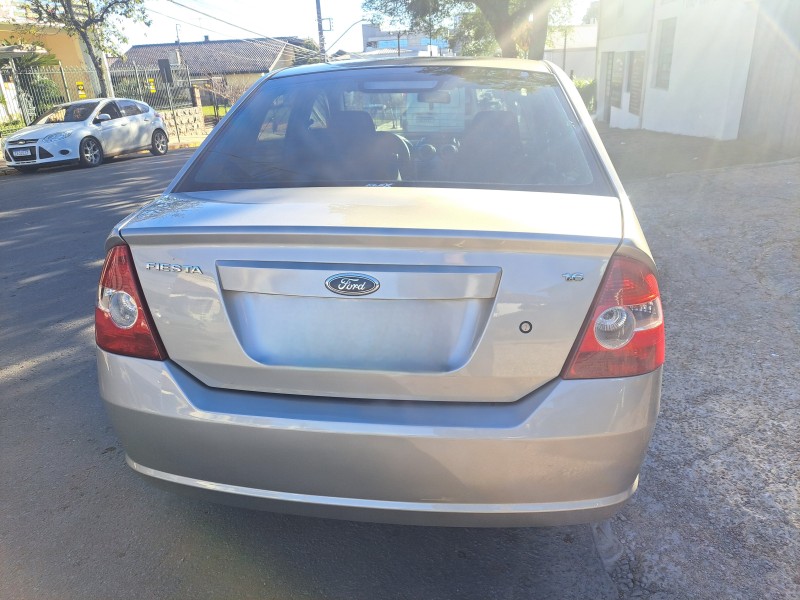 FIESTA 1.6 MPI CLASS 8V GASOLINA 4P MANUAL - 2009 - FARROUPILHA