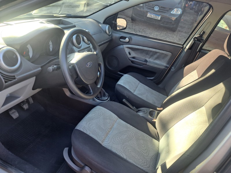 FIESTA 1.6 MPI CLASS 8V GASOLINA 4P MANUAL - 2009 - FARROUPILHA