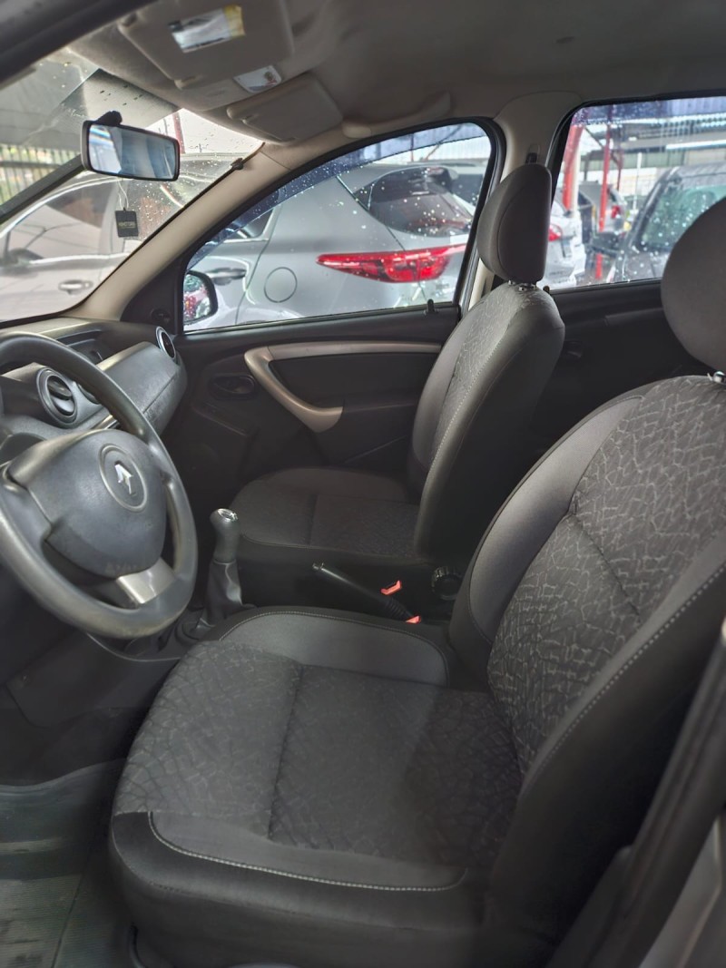 DUSTER 1.6 EXPRESSION 4X2 16V FLEX 4P MANUAL - 2014 - CAXIAS DO SUL