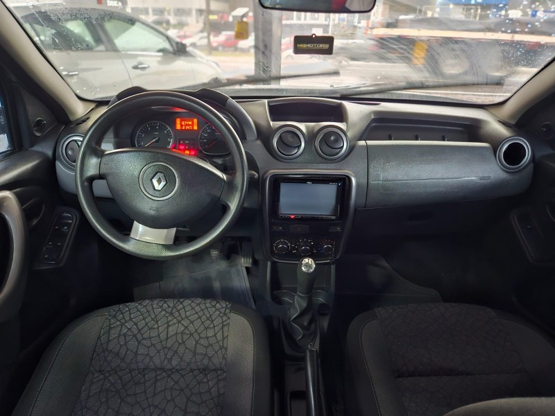 DUSTER 1.6 EXPRESSION 4X2 16V FLEX 4P MANUAL - 2014 - CAXIAS DO SUL