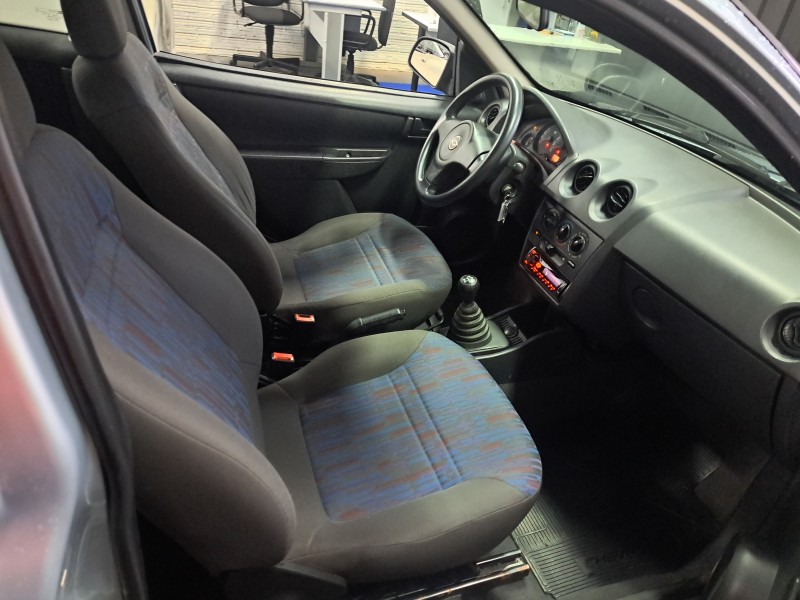 CELTA 1.0 MPFI LIFE 8V FLEX 2P MANUAL - 2011 - FARROUPILHA