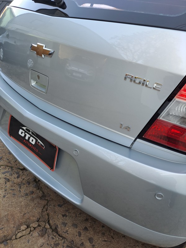 AGILE 1.4 MPFI LTZ 8V FLEX 4P MANUAL - 2011 - FARROUPILHA