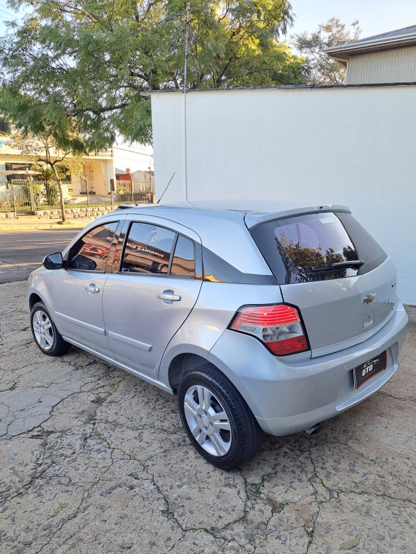 AGILE 1.4 MPFI LTZ 8V FLEX 4P MANUAL - 2011 - FARROUPILHA