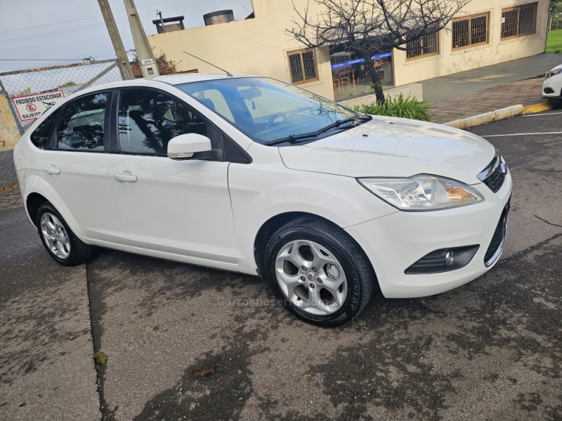 FOCUS 2.0 GLX 16V FLEX 4P MANUAL - 2011 - BENTO GONçALVES