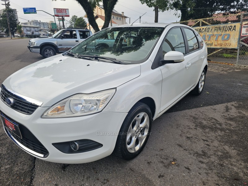 FOCUS 2.0 GLX 16V FLEX 4P MANUAL