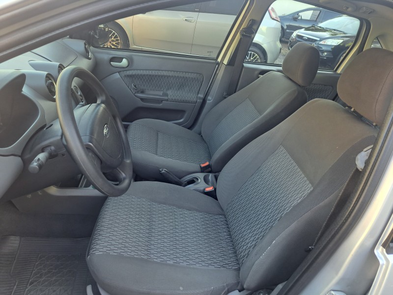 FIESTA 1.6 MPI CLASS SEDAN 8V FLEX 4P MANUAL - 2005 - FARROUPILHA