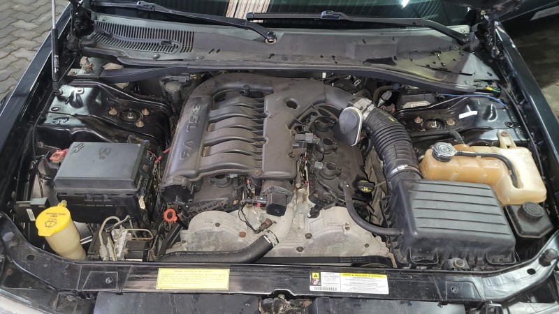 300 C 3.5 SEDAN V6 24V GASOLINA 4P AUTOMÁTICO - 2008 - GARIBALDI
