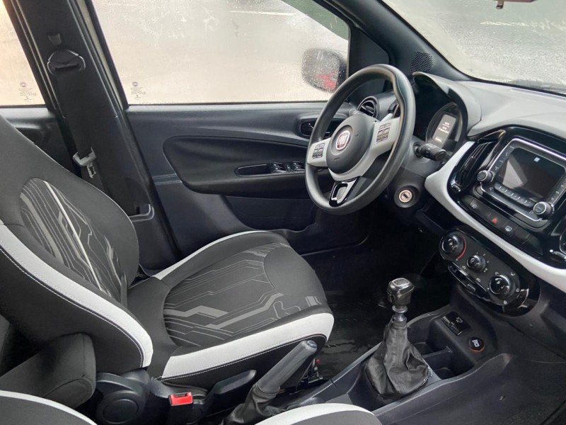 UNO 1.4 EVO WAY 8V FLEX 4P MANUAL - 2015 - CAXIAS DO SUL