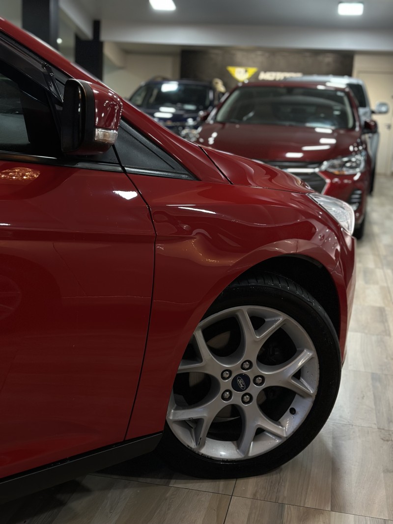 FOCUS 2.0 SE 16V FLEX 4P AUTOMÁTICO - 2016 - CAXIAS DO SUL
