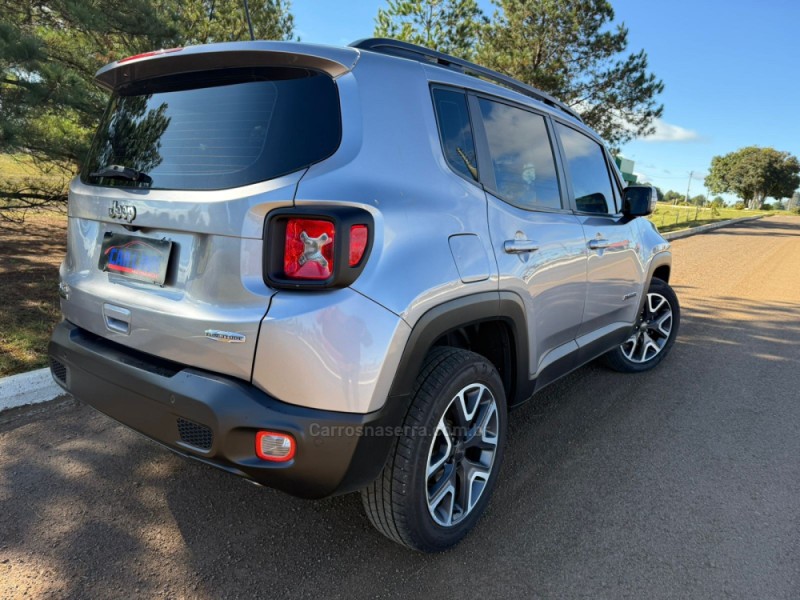 RENEGADE 2.0 16V TURBO DIESEL LONGITUDE 4P 4X4 AUTOMÁTICO - 2019 - VACARIA
