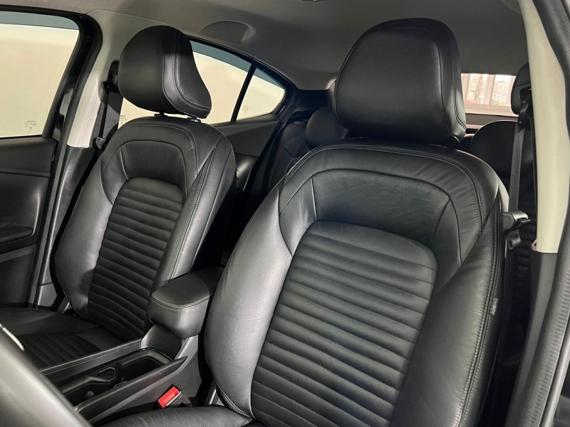 FASTBACK 1.0 200 TURBO FLEX AUTOMÁTICO FLEX AUTOMÁTICO - 2024 - FARROUPILHA