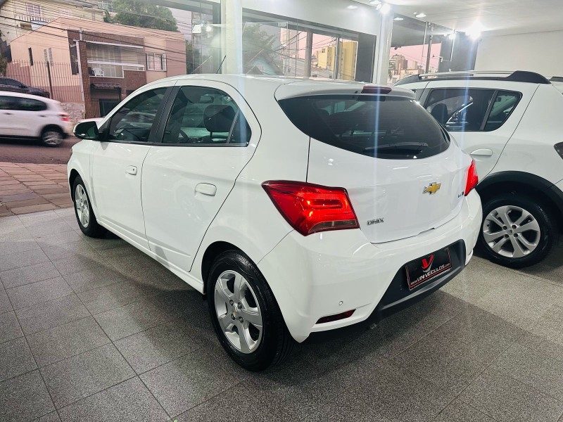 ONIX 1.4 MPFI LT 8V FLEX 4P MANUAL - 2019 - CAXIAS DO SUL