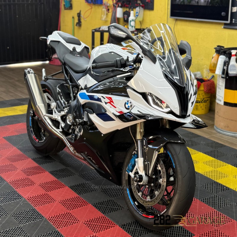 s 1000 rr m carbon 2024 farroupilha