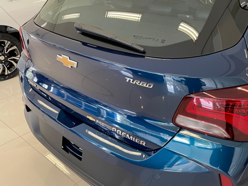 ONIX 1.0 PREMIER II 12V TURBO FLEX 4P AUTOMÁTICO - 2025 - VERANóPOLIS
