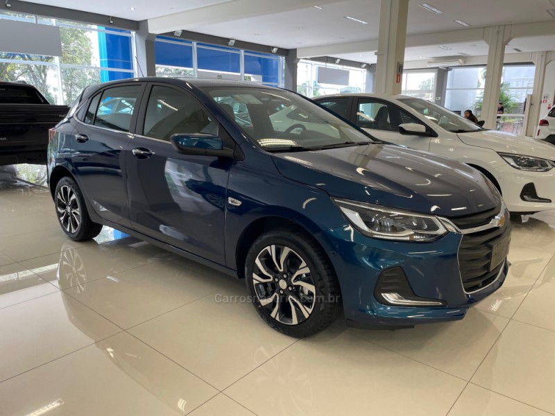 ONIX 1.0 PREMIER II 12V TURBO FLEX 4P AUTOMÁTICO - 2025 - VERANóPOLIS