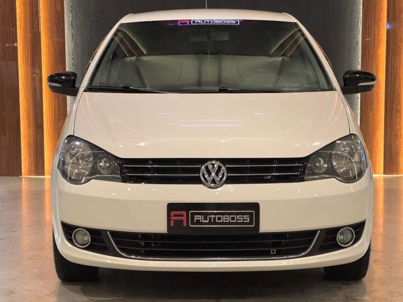 POLO 1.6 MI COMFORTLINE 8V FLEX 4P MANUAL - 2014 - NOVO HAMBURGO
