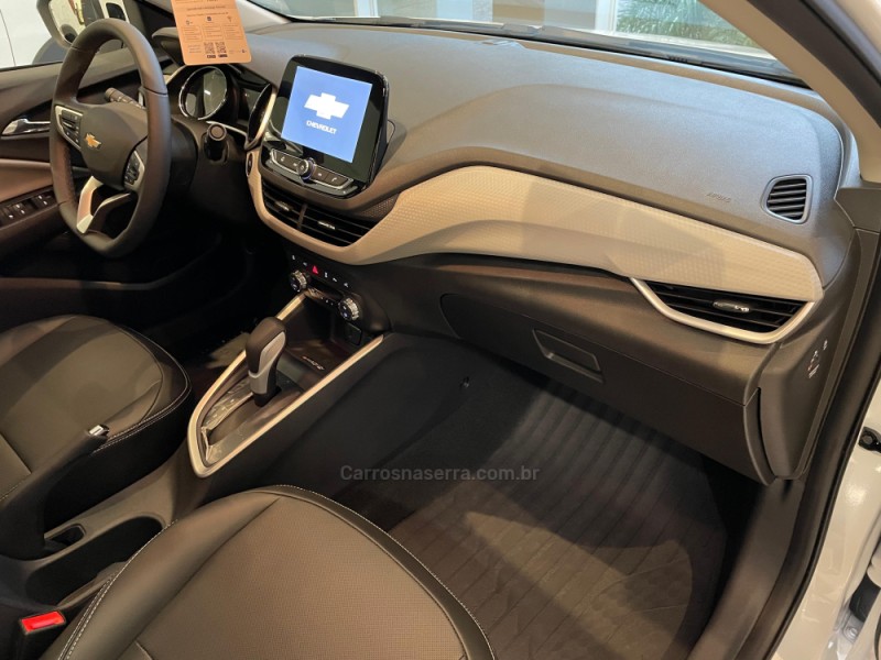 ONIX 1.0	PREMIER II PLUS 12V TURBO FLEX 4P AUTOMÁTICO - 2025 - VERANóPOLIS
