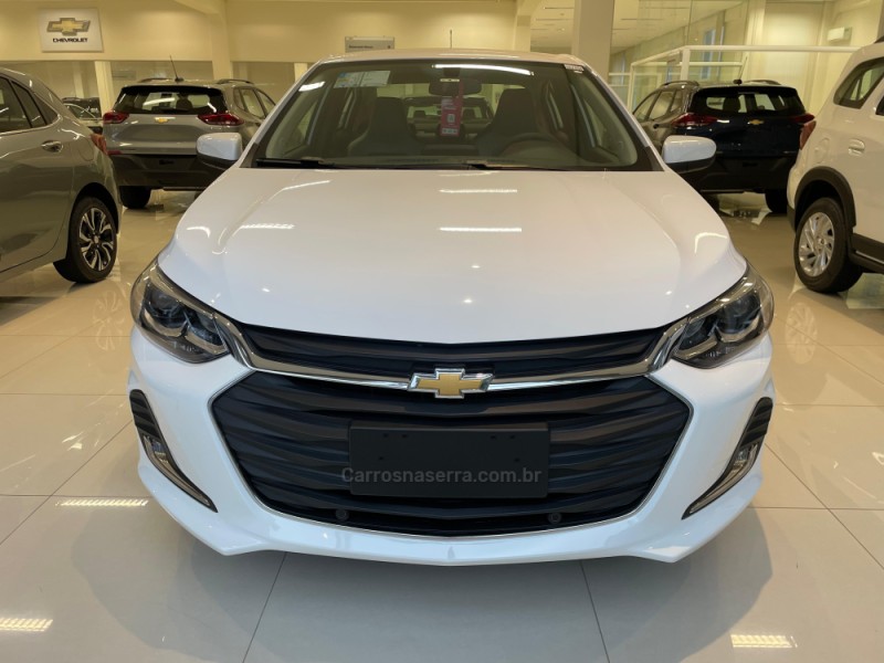 ONIX 1.0	PREMIER II PLUS 12V TURBO FLEX 4P AUTOMÁTICO - 2025 - VERANóPOLIS