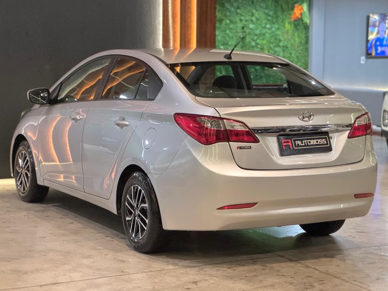 HB20 1.6 COMFORT PLUS 16V FLEX 4P MANUAL - 2015 - NOVO HAMBURGO