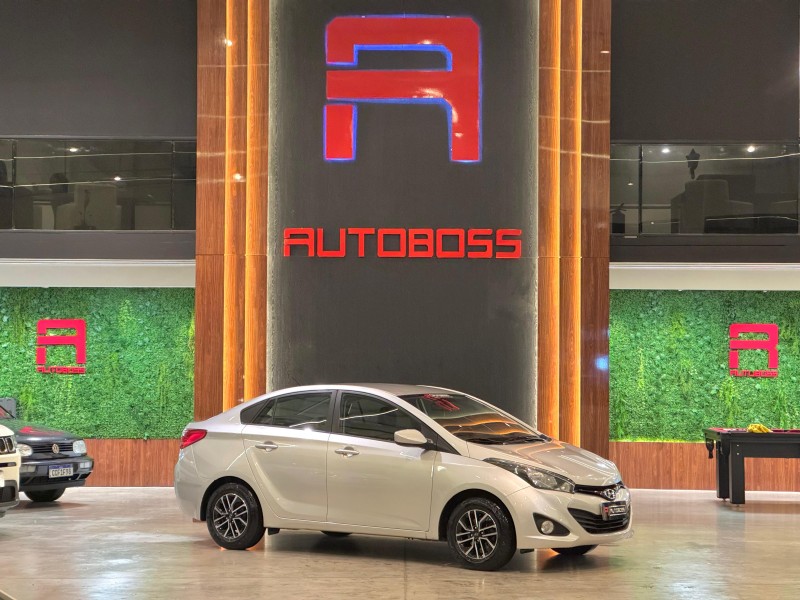 HB20 1.6 COMFORT PLUS 16V FLEX 4P MANUAL - 2015 - NOVO HAMBURGO