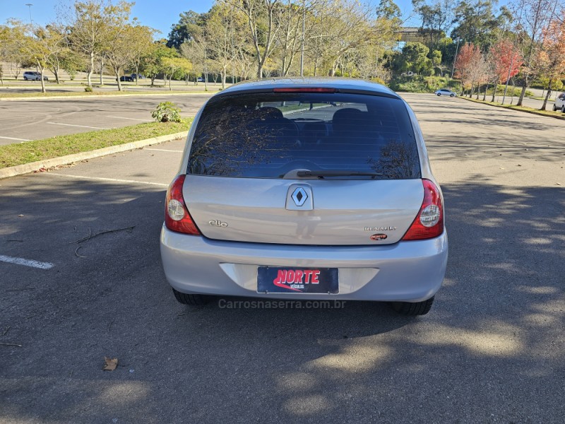 CLIO 1.0 EXPRESSION 16V HI-FLEX 4P MANUAL - 2006 - BENTO GONçALVES