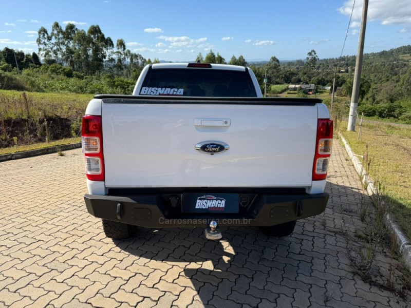 RANGER 2.2 XLS 4X4 CD 16V DIESEL 4P AUTOMÁTICO - 2021 - BROCHIER