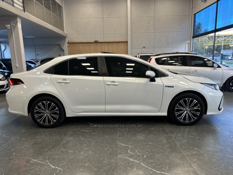 COROLLA 1.8 ALTIS PREMIUM 16V HÍBRIDO 4P AUTOMÁTICO - 2021 - ESTâNCIA VELHA