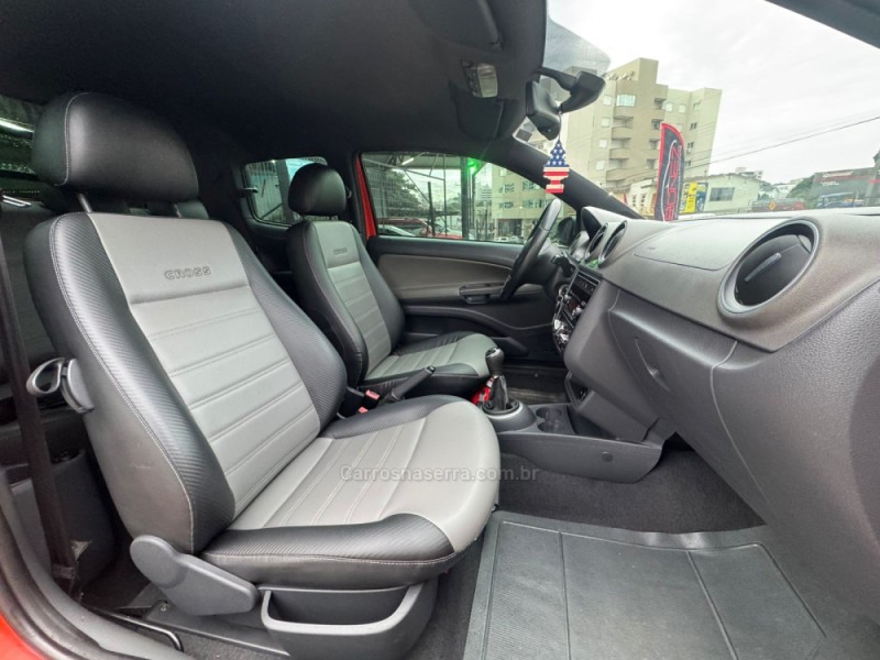 SAVEIRO 1.6 CROSS CD 16V FLEX 2P MANUAL - 2015 - TAPEJARA