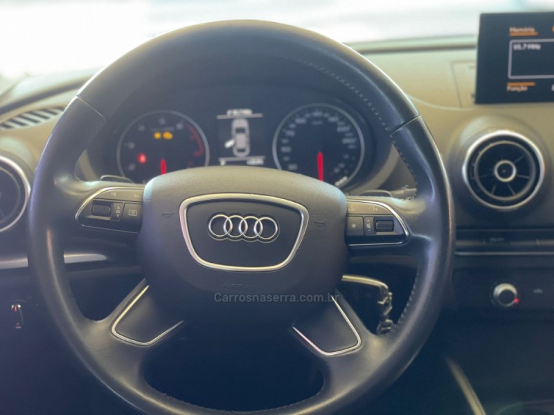 A3 1.4 TFSI SEDAN 16V GASOLINA 4P S-TRONIC - 2015 - SANTA CRUZ DO SUL